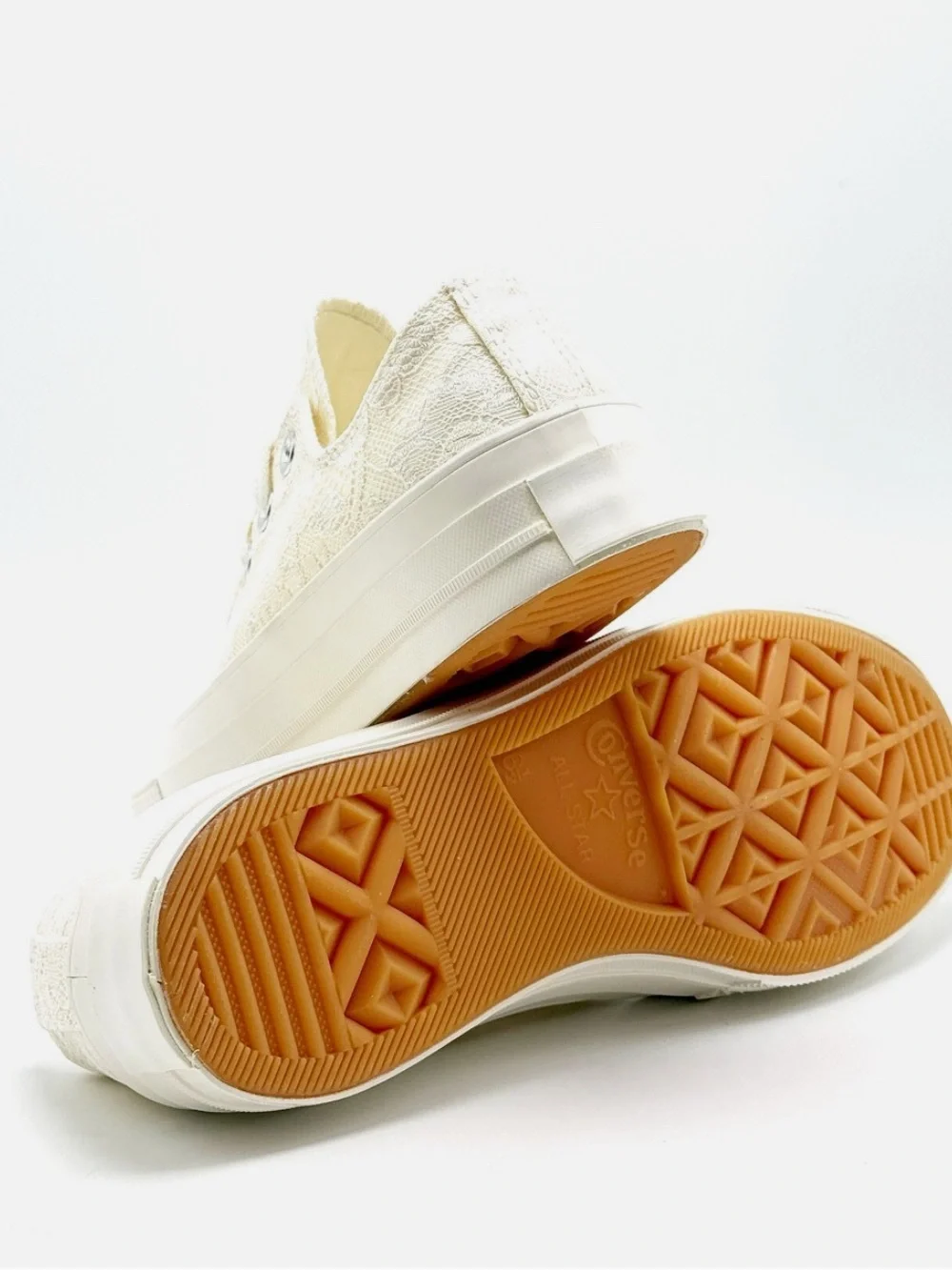Converse Lace Low-Top Sneakers in Cream - Picture 2 of 7